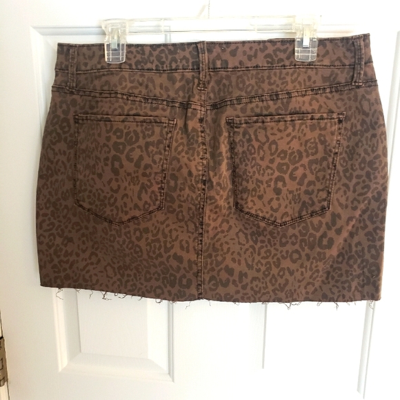 🏝3for$25 Leopard Print Stretchy Denim Skirt - Picture 2 of 5